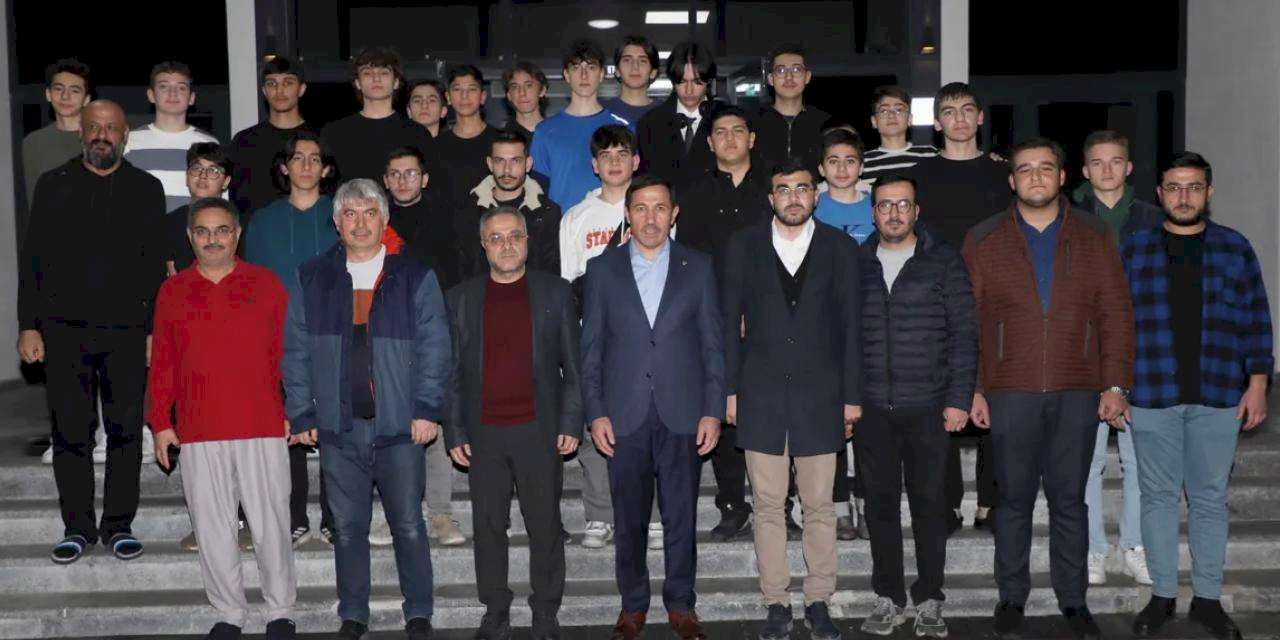 Başkan Kılca’dan Konya Hacıveyiszade Erkek Öğrenci Yurdu’na ziyaret