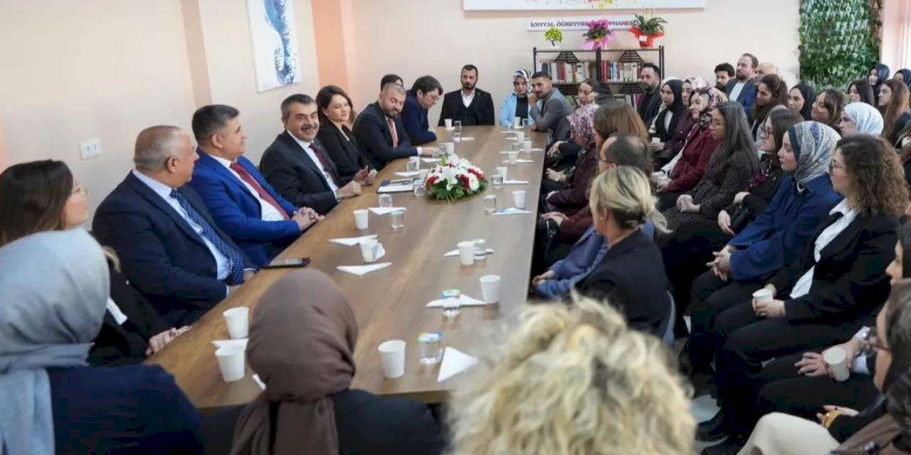 Öğretmenler için meslekte kariyer basamakları kılavuzu yayımlandı