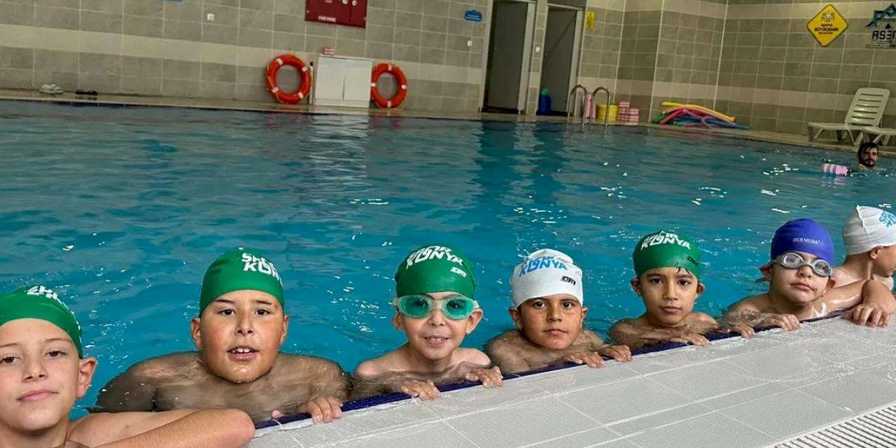 Konya’da 'Yüzme Bilmeyen Kalmasın' projesi 20 ilçede devam ediyor