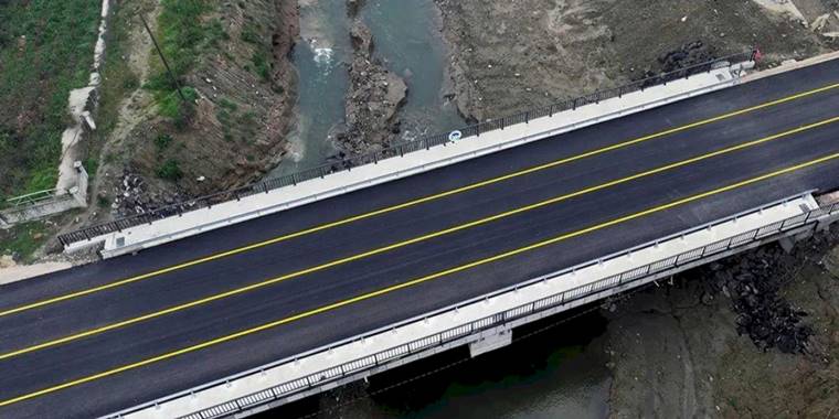 Sakarya'da bu köprü 20 mahalle ve 2 ilçeyi birbirine bağladı