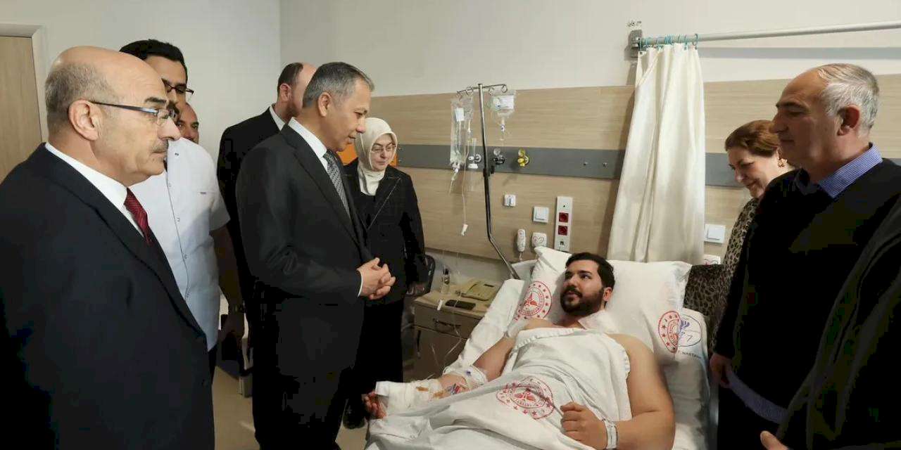 Bakan Yerlikaya’dan Yalova’daki yaralı polislere ziyaret