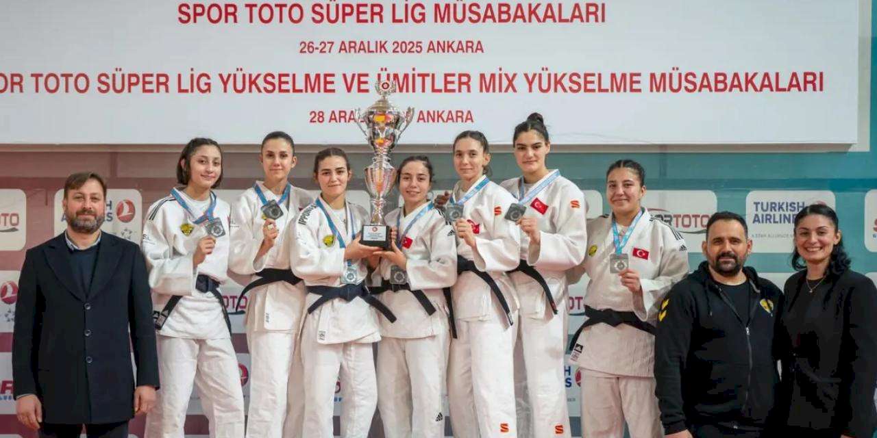 Konyalı sporculardan judoda tarihi başarı