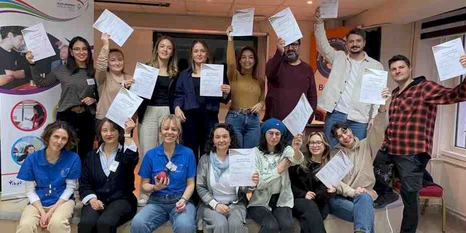 TİKAV, 2025 boyunca eğitimden güvenli yaşama binlerce kişiye ulaştı