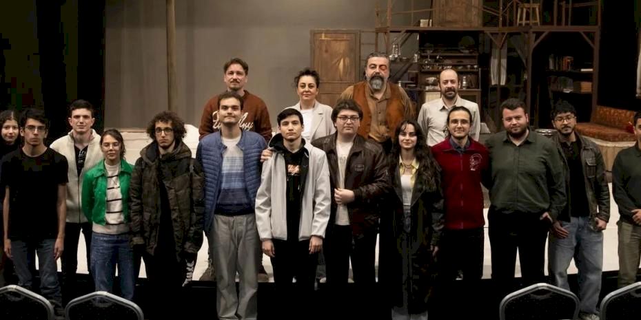 İzBBŞT gençlerle sahnede buluştu