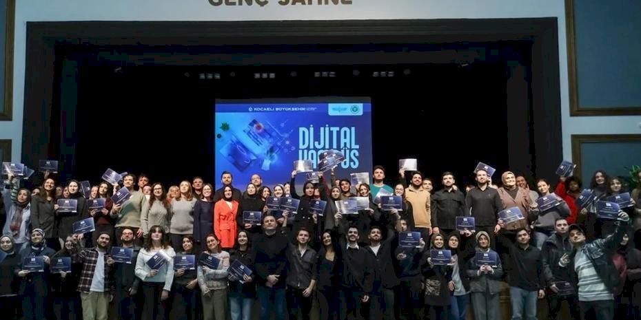Kocaeli’de 235 genç dijital eğitimle sertifikalandı