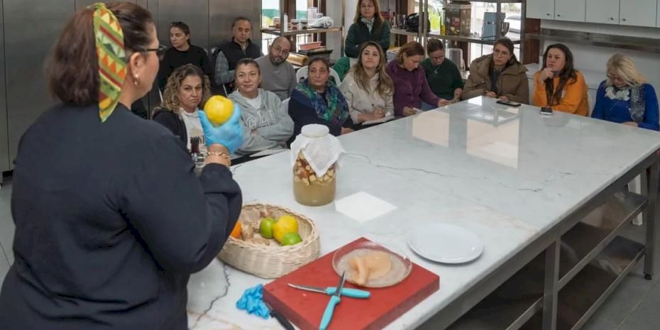 Meslek Fabrikası’nda İzmirli katılımcılara sirke eğitimi