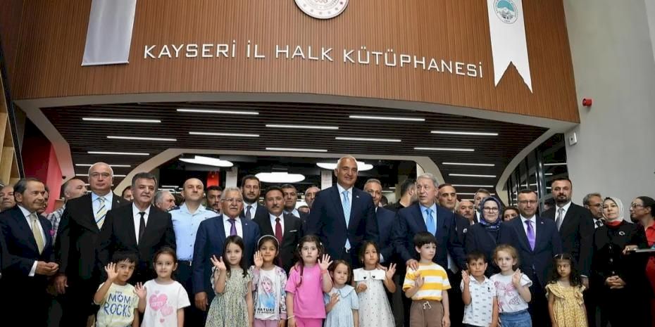Kayseri Büyükşehir kütüptanelerine ziyaretçi akını