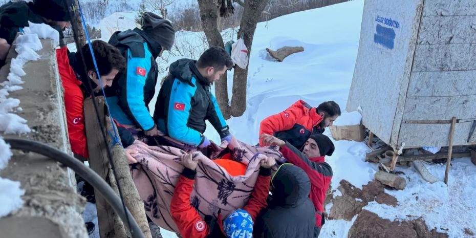 Şahbaz Derneği’nden zorlu kurtarma çalışmalarına hayati destek