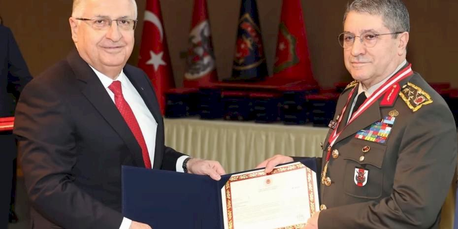 Bakan Güler'den TSK'ya övgü, teröre net uyarı