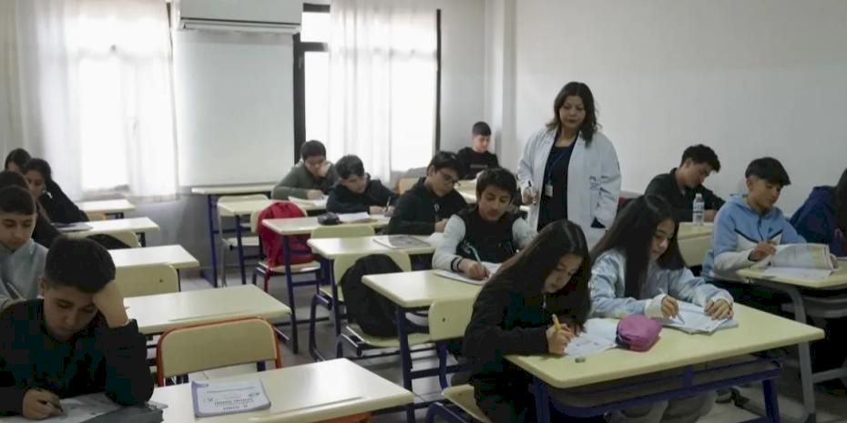 Mersin'de 8 bin 600 öğrenciye ücretsiz sınav desteği