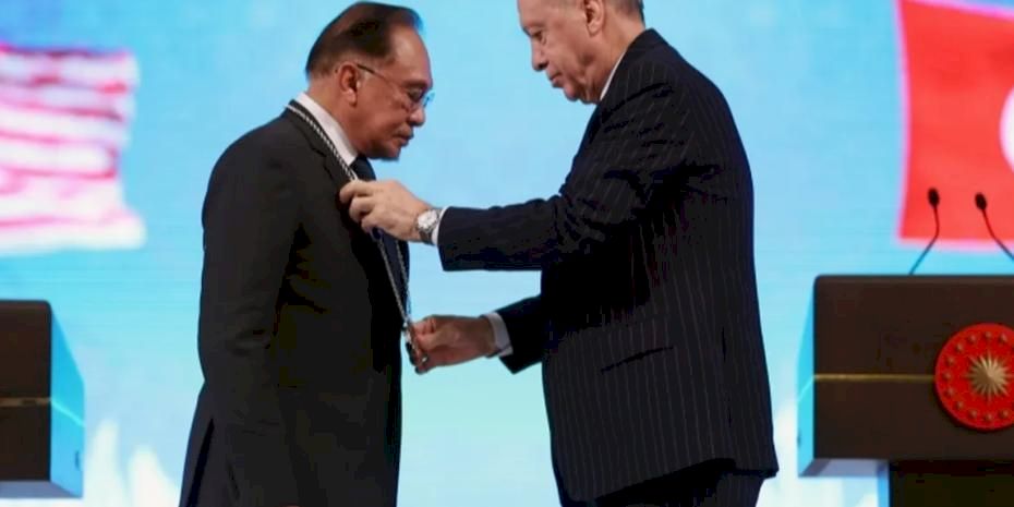 Malezya Başbakanı'na Cumhuriyet Nişanı