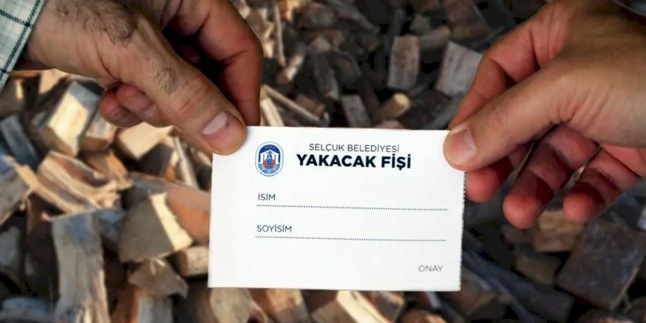 Efes Selçuk'ta ihtiyaç sahibi ailelere yakacak fişi desteği