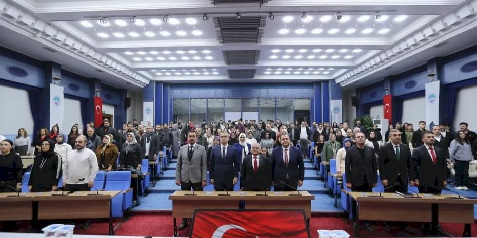 Kayserili genç şairler ödüllerine kavuştu