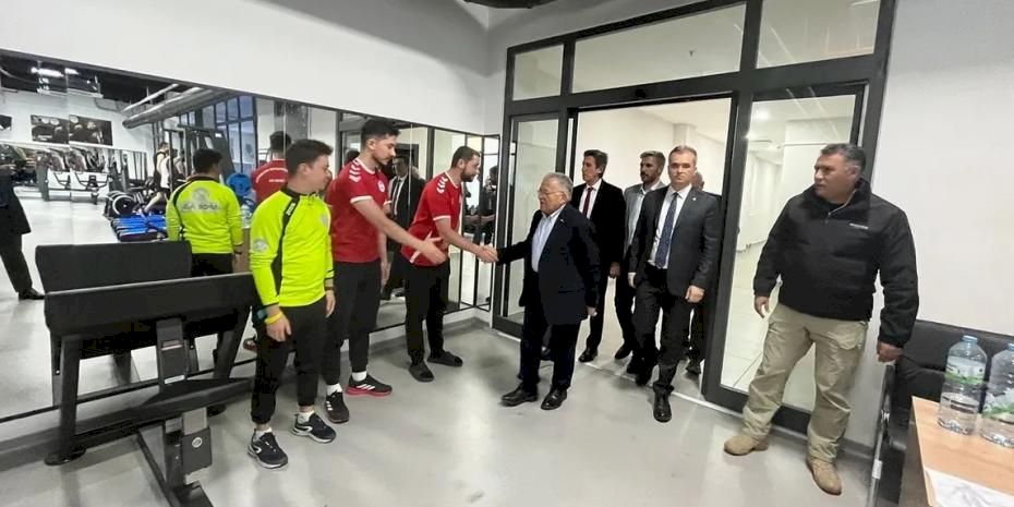 Kayseri Büyükşehir'den Talas Mevlana Sosyal Yaşam Merkezi'ne özel ilgi