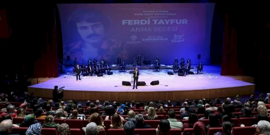 Denizli'de Ferdi Tayfur unutulmaz eserleriyle anıldı