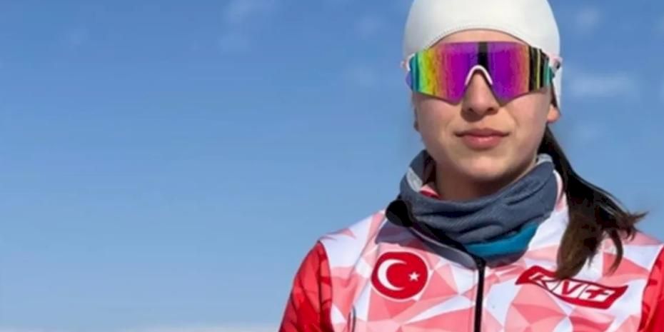 Kış Olimpiyatları'na katılan milli kayakçılara Bakan Bak'tan tebrik mesajı