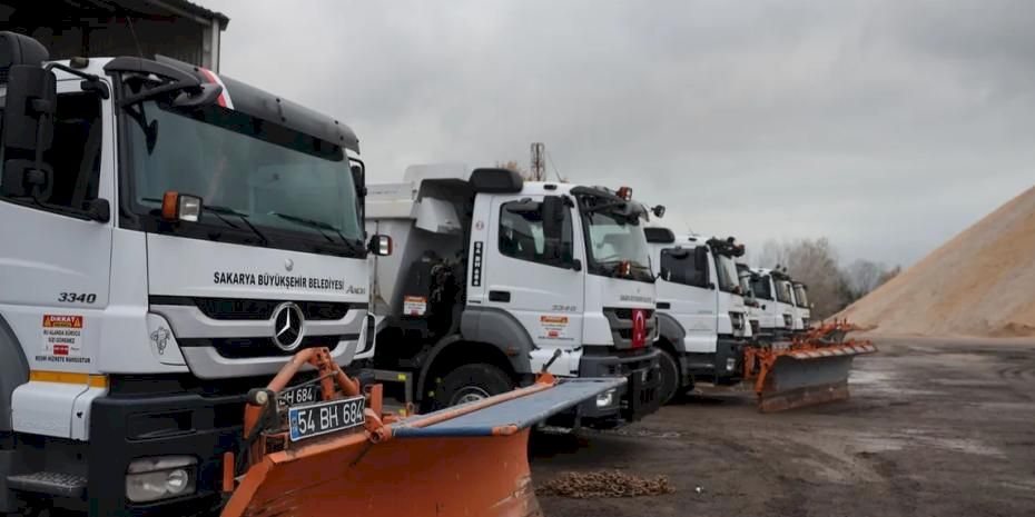 Sakarya Büyükşehir karla mücadele için göreve hazır