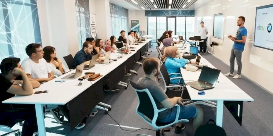 BTK Akademi ücretsiz ve sertifikalı eğitimlere yenilerini ekledi