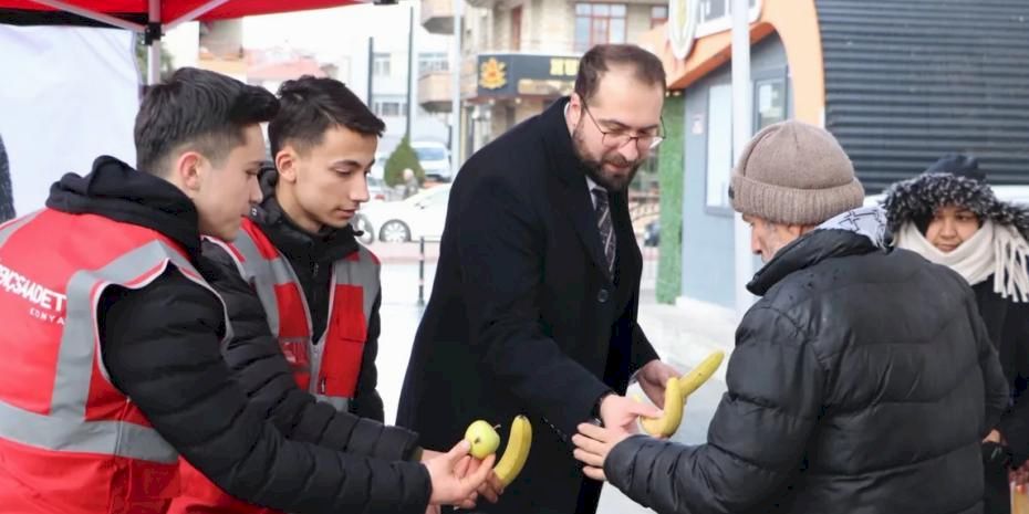 Saadet Partisi’nden Konya'da 'Göz Hakkı Manavı' etkinliği