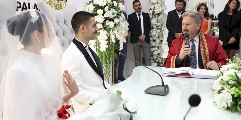 Kayseri Melikgazi 2 bin çifti dünyaevine taşıdı