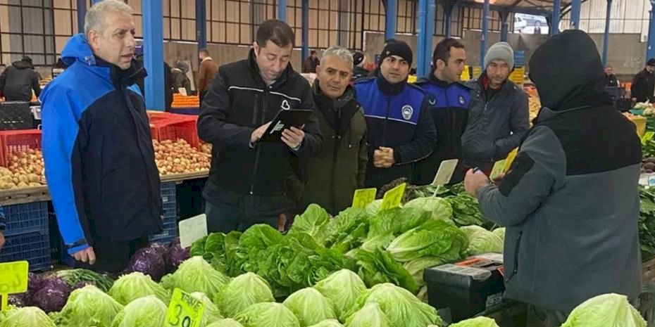 Balıkesir’de pazar yerleri hizmete uygun hale getiriliyor
