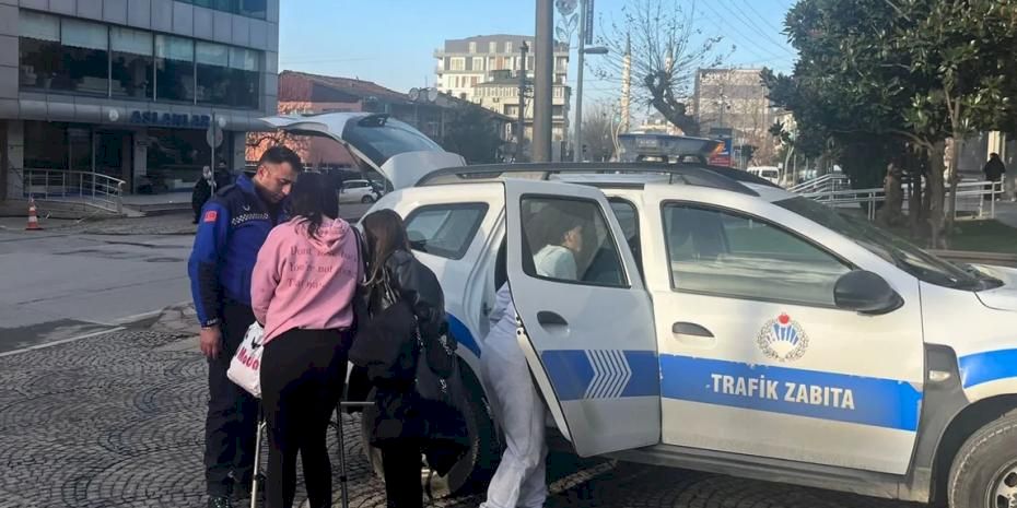 Kocaeli Büyükşehir Zabıtası mağdurun yanında