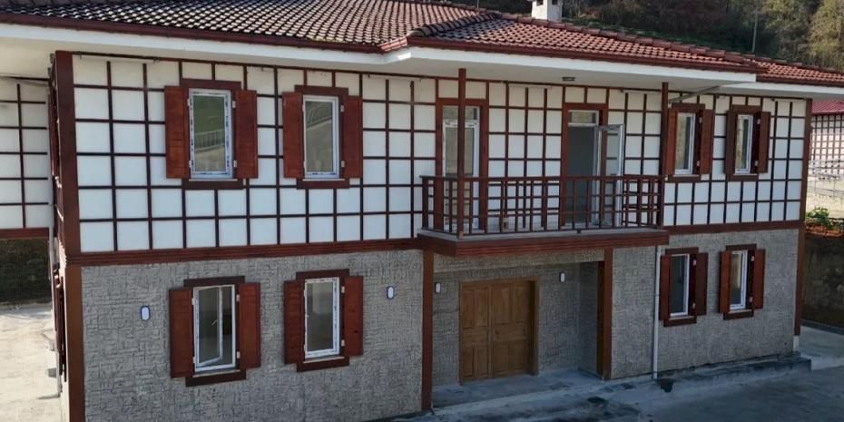 Trabzon'da Of Kavakpınar Millet Konağı yeniden hayat buldu