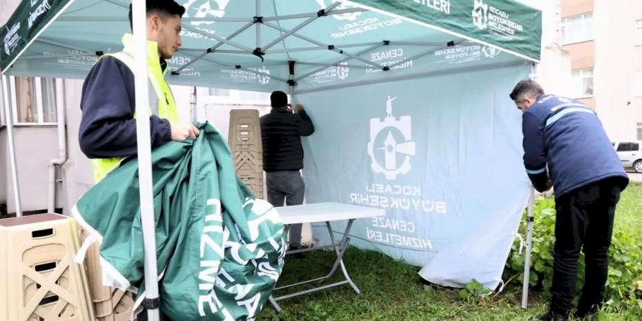 Kocaeli Büyükşehir'de taziye sürecinde de vatandaşın yanında