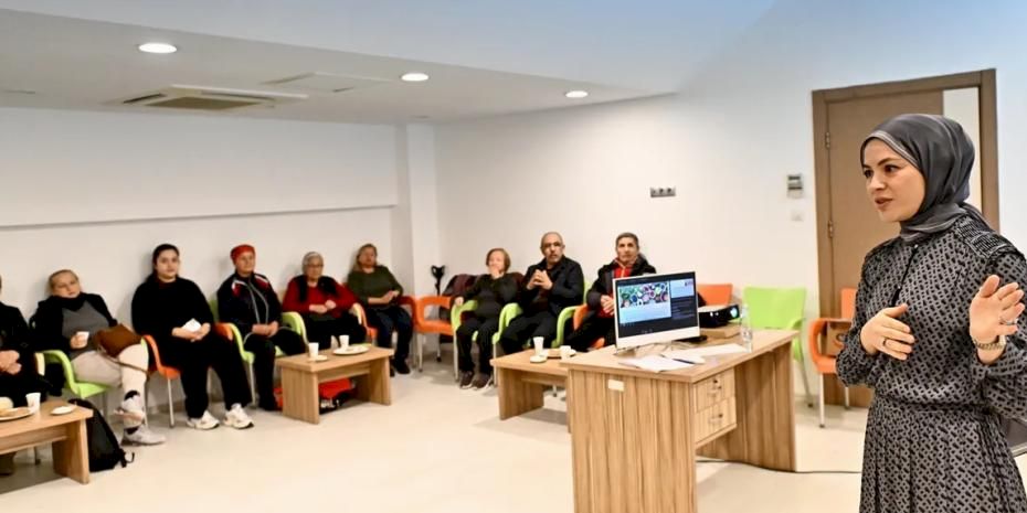 Parkinson Akademi üyelerine yaşam tarzı eğitimi