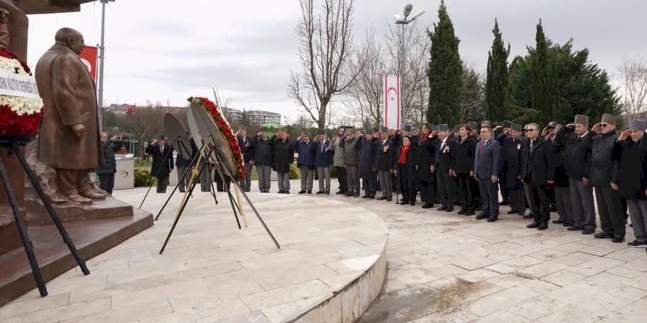 İstanbul Beylikdüzü’nde Denktaş ve Küçük anıldı