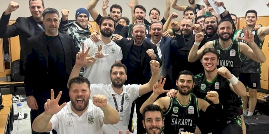 Sakarya Büyükşehir İzmir’den de galip döndü