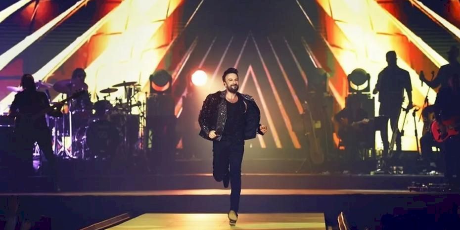 Megastar İstanbul'da hayranlarıyla buluştu