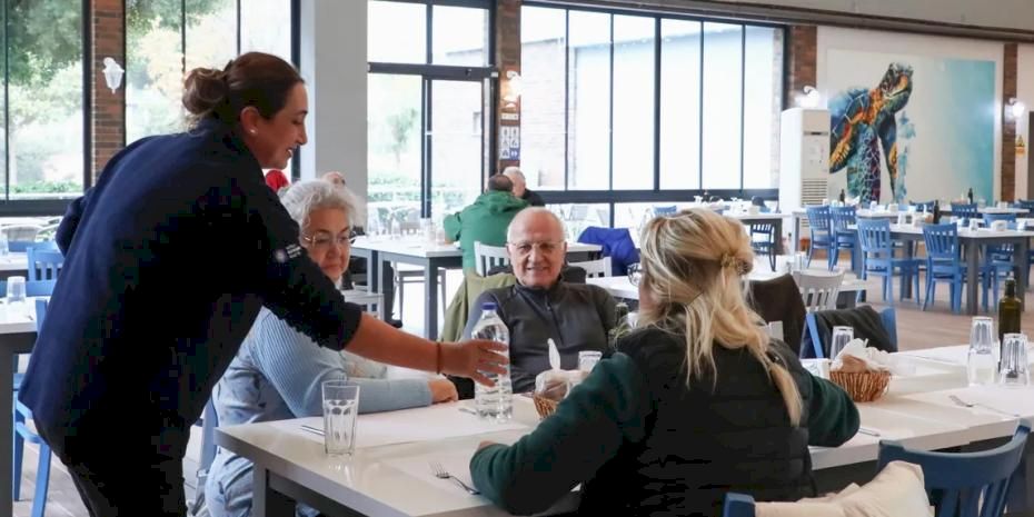 Düden Balık Çarşısı Antalyalıları uygun fiyatlı balık sofrasında buluşturuyor