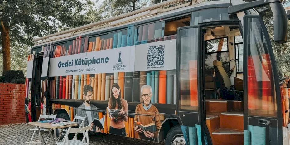 İzmir'de 'gezici kütüphane' yollara çıkıyor