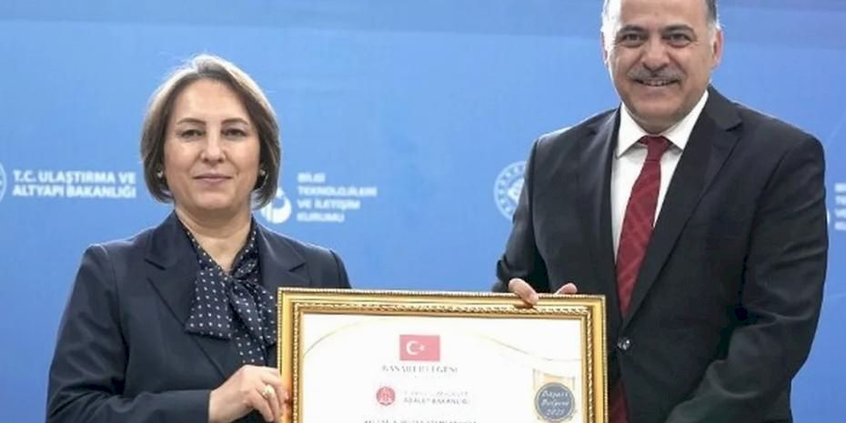 Adalet Bakanlığı'na dijital dönüşüm ödülü