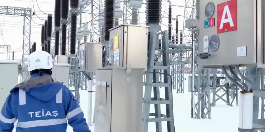 Enerji ekipleri zorlu koşullarda görev başında