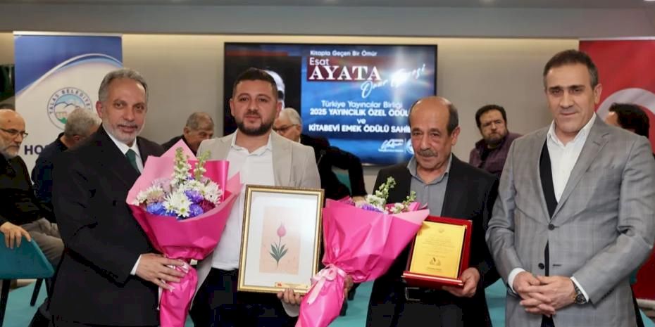 Kayseri Talas'tan Esat Ayata onuruna gece