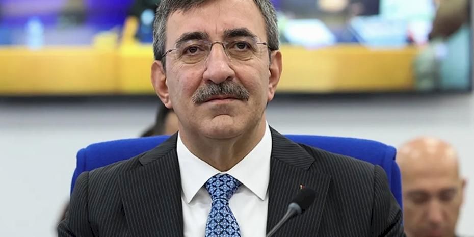 Cumhurbaşkanı Yardımcısı Yılmaz: Bayrağımıza yönelik saldırı cezasız kalmayacak!