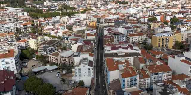 İzmir Büyükşehir’den Seferihisar’a konforlu cadde