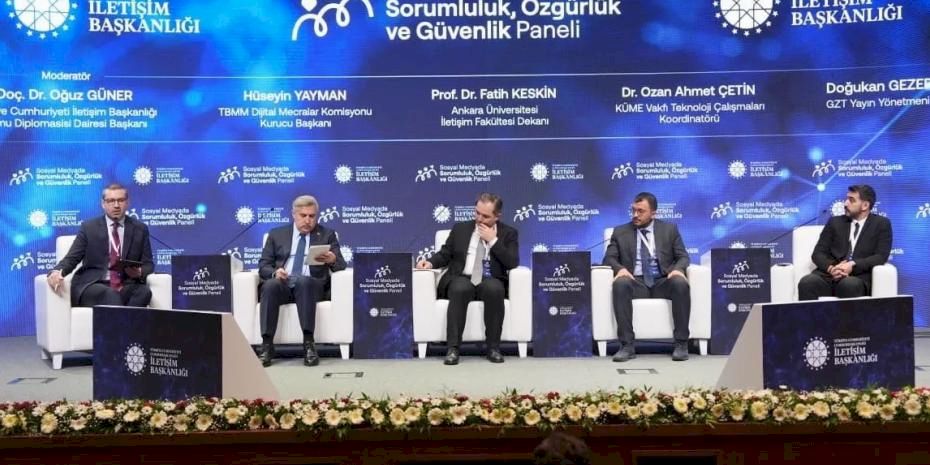 İletişim'den 'sosyal medya' paneli... Özgürlük, sorumluluk ve güvenlik bu panelde tartışıldı