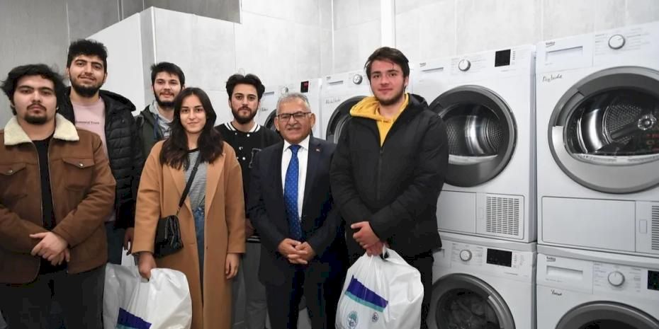 Kayseri Büyükşehir'den üniversitelilere ücretsiz destek