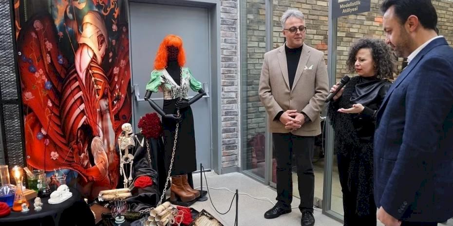 Moda Akademisi'nde emekler sergiyle taçlandı