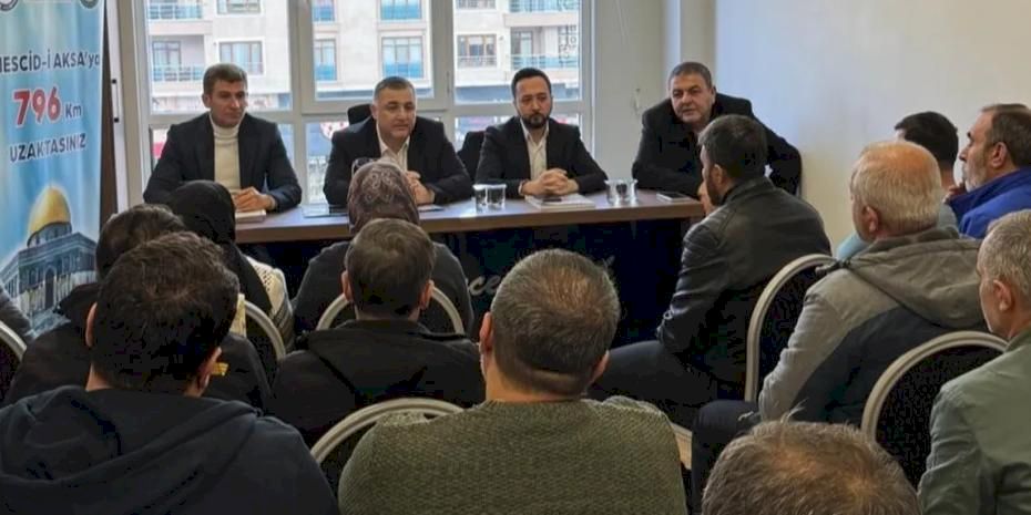 Hizmet-İş sendikası Mardin’de üyeleriyle buluştu