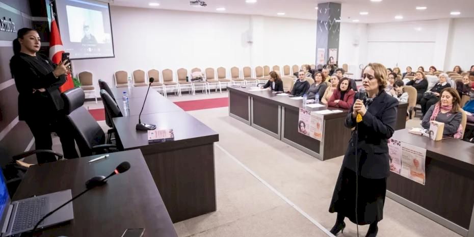 Narlıdereli edebiyatseverler Osman Balcıgil'i ağırladı