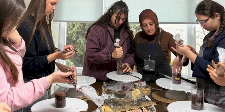 Sakarya'da ara tatilde SAMEK atölyelerine ilgi yoğun