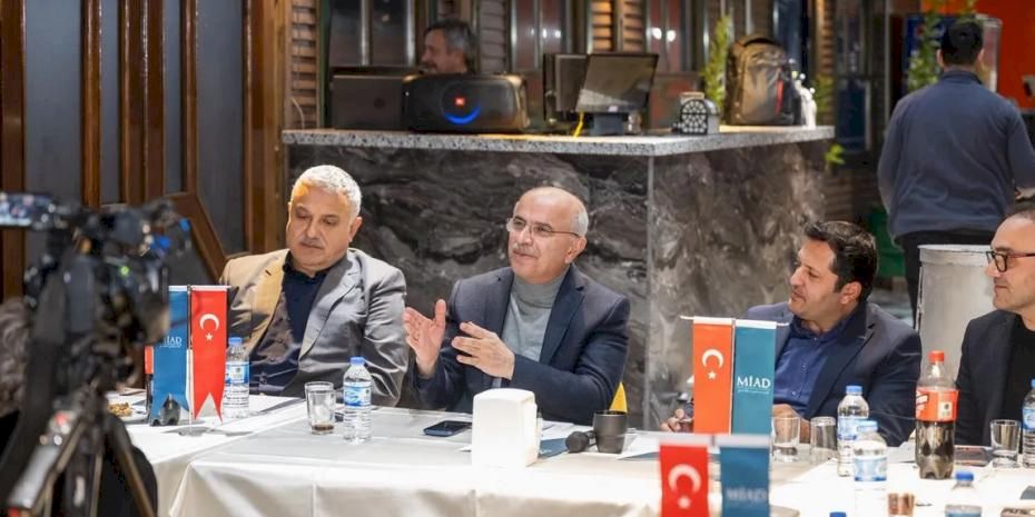 Başkan Er, MİAD yönetimi ve üyeleriyle bir araya geldi