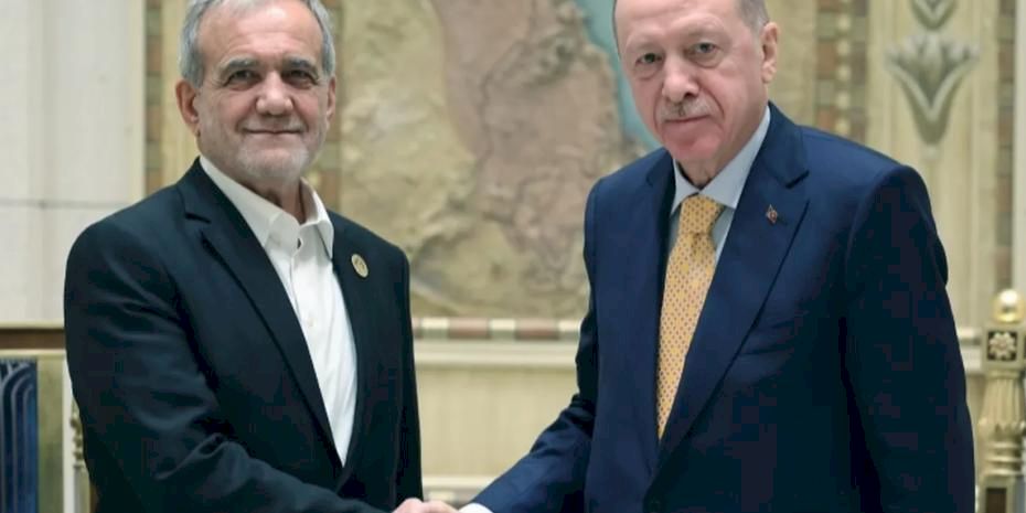 Cumhurbaşkanı Erdoğan, İranlı mevkidaşıyla görüştü