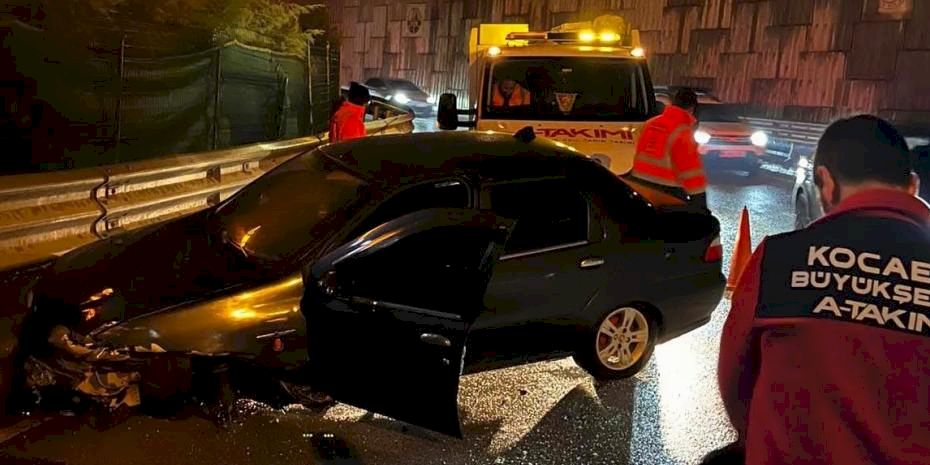 Kocaeli  A Takımı'ndan kazaya anında müdahale