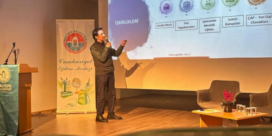 Maltepe'de öğrencilerin eğitim ve kariyer yolculuklarında destek