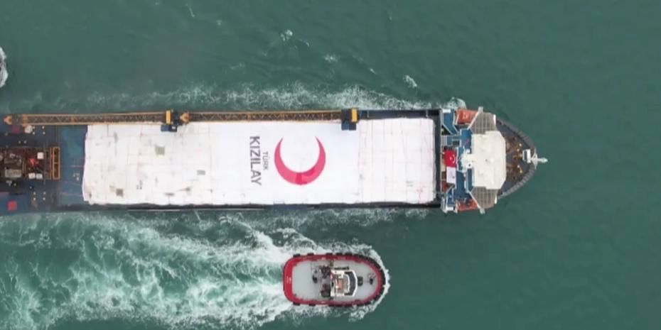 Türk Kızılay 20. yardım gemisini Gazze'ye uğurladı